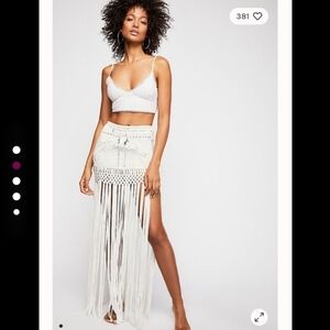 Flook the Label Free People White Crochet Macrame Fringe Mini Maxi Skirt Size M.